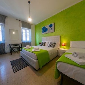 Two-Bedroom Separate Building Apartment